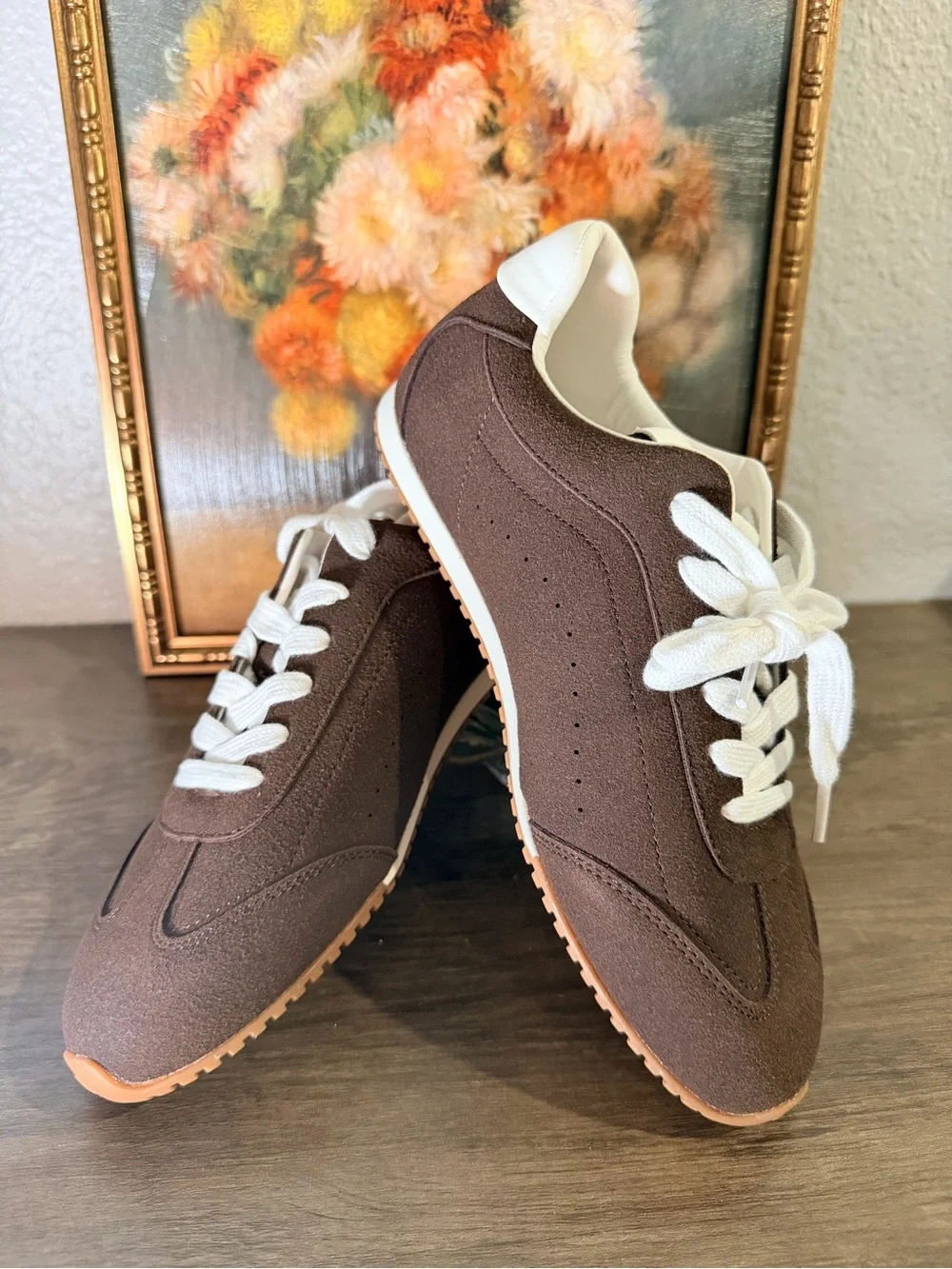 ALO Yoga low profile